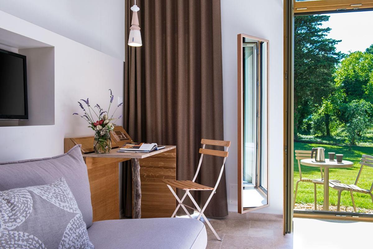 Chateau De Massillan Uchaux Eksteriør billede
